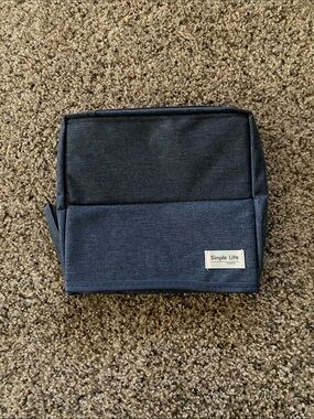 Unisex Toiletry/Stationary Bag (Various Uses)